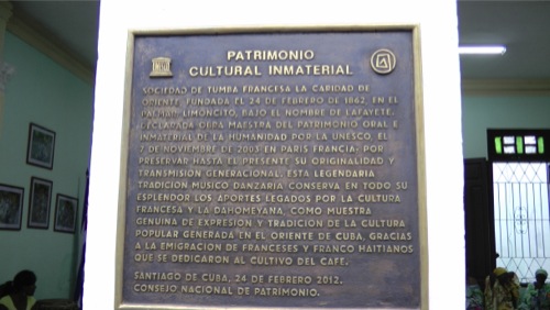 Plaque UNESCO, tumba francesa de Santiago de Cuba