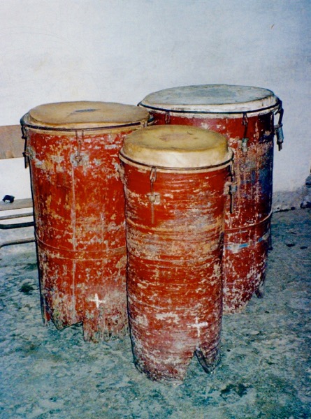 Trois tambours