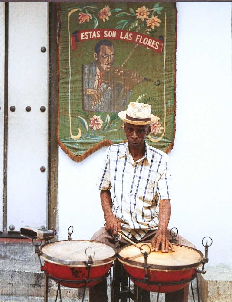 timbalero estudiantina